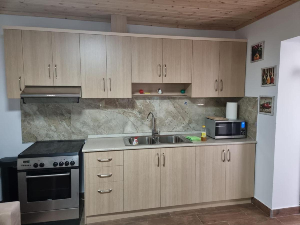 Herta Apartment Berat Exterior foto